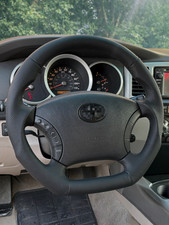 Full Leather Steering Wheel For Toyota LC120 4Runner FJ Cruise 07-14 GX470 03-09 picture