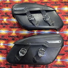 08-13 Harley Davidson Road King FLHR Rear Left Right Saddlebag Set 07395 07396 picture