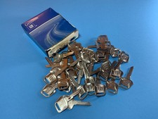 40 NOS OEM GM 12506490 Key picture