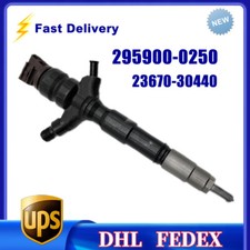 23670-30440 Common Rail Diesel Fuel Injector 295900-0250 for Toyota Hiace Dyna picture