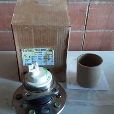 New opened BOX OEM Wheel Bearing GM 12413091  READ MY DESCRIPTION picture