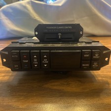 16202304 97-05 BUICK PARK AVE AC DIGITAL CLIMATE TEMPERATURE CONTROL picture