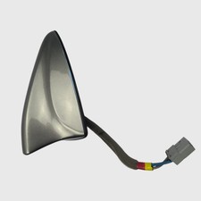 2015 - 2018 Kia Sorento Roof Antenna Silver 96210-C6100 picture
