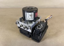 2010-2011 Mazda 3 ABS Brake Pump Actuator Module OEM 8V61-2C405-CA picture