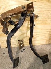 88-94 Chevy GMC Clutch Brake Pedal Assembly Mount Manual Transmissionn Swap  picture