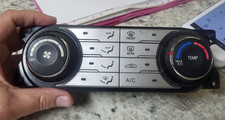 2009-2012 Hyundai Genesis A/C Heater Control opt 9761A1 Used picture