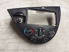 ✅ 00-04 Ford Focus Temperature Climate Control With Radio Dash Bezel  picture