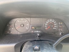 2005 Ford F-250 F-350 Super Duty Speedometer Instrument Cluster MPH OEM picture