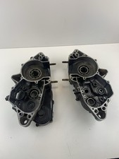 1982 YAMAHA YZ250 LEFT RIGHT PAIR ENGINE MOTOR CRANKCASE CRANK CASES BLOCK #1731 picture