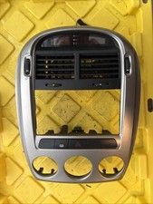 04-06 Kia Spectra Dash Trim Air Vents Climate Control Radio Bezel Surround Vent picture