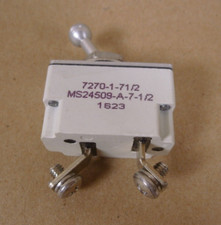 Klixon Circuit Breaker Toggle Switch , MS24509-A-7-1/2 , 7270-1-7-1/2 , 7.5 Amp picture