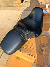 OEM stock dual seat for a 2001 Harley-Davidson Road King Classic (FLHRCI) picture
