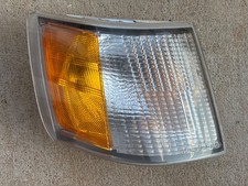 1984-1986 FORD MUSTANG SVO PASSENGER SIDE RH OUTER MARKER LIGHT — E4ZZ-15A201-A picture