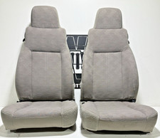 03-06 Jeep TJ Wrangler Driver & Passenger Front SEATS LIGHT KHAKI PAIR picture