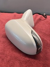 2013-2015 Toyota Venza Genuine OEM Right Side (Passenger Side) Door Mirror WHITE picture