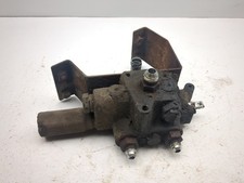 07-13 Kubota RTV 1100 Hydraulic Control Valve K7591-11133 picture
