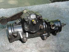 1968-72 CAMARO CHEVELLE GTO 442 POWER STEERING BOX 5691676 & PITMAN ARM. picture