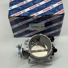 Bosch Throttle Body for 2000-02 Chevrolet Silverado GMC Sierra Yukon 17113665 picture