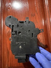 19 20 TOYOTA PRIUS AIR FLAP MOTOR ACTUATOR 063800-9013 OEM 16 17 18 19 20 21 22 picture
