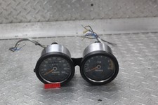1973 YAMAHA DT 125 SPEEDOMETER & TACHOMETER GAUGE INSTRUMENT 308-83570-30-00 picture