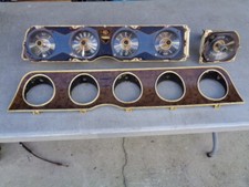 1968 FORD THUNDERBIRD 2-DOOR HARDTOP SPEEDOMETER INSTRUMENT CLUSTER GAUGES OEM picture