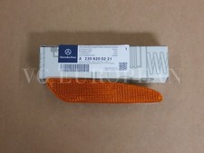 Mercedes-Benz R230 SL-Class Genuine R. Side Marker In Bumper Turn Signal Light picture
