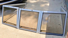 Windshield Folding Center Braces from 1986 Shamrock 20 ft Walk Thru Fishing Boat picture