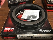 ONE GENUINE FEDERAL MOGUL NATIONAL OIL SEAL 370023A REAR AXLE  picture