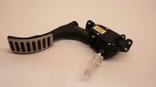 2000 2001 2002 2003 2004 2005 2006 AUTI TT GAS PEDAL ACCELRATOR picture