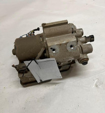 1998-2000 Chevy Tahoe GMC 2500 3500 Pickup ABS Anti Lock Brake Pump Assembly Oem picture
