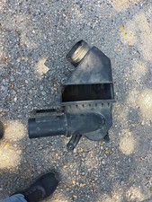 01-05 LEXUS GS300 AIR INTAKE FILTER CLEANER BOX HOUSING AIRBOX MAF OEM picture