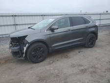 Used Center Tail Light Assembly fits: 2017 Ford Edge SE liftgate mounted center picture