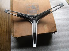 AMC NOS Javelin steering wheel center 1968-69 picture