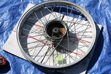 1980'S YAMAHA  XT250 OEM FRONT  WHEEL HUB picture