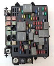 Chevrolet GMC SILVERADO SIERRA 06-07 LBZ DURAMAX FUSE RELAY BOX 15823513-01 picture