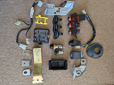 ​90-94 1G DSM Eclipse Talon Laser Master Interior Lot Console Switches Brackets picture