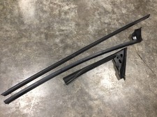 2010-15 Chevrolet Camaro RH PASS. Side Window Weatherstrip INNER OUTER #B 4307 picture
