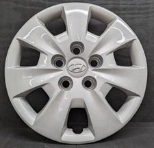 HYUNDAI ELANTRA 55562 15” Hubcap BOLT-ON OEM Silver 2009 2010 2011 2012 picture