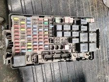 2006-2007 Hummer H3 Engine Fuse Box With Warranty OEM picture