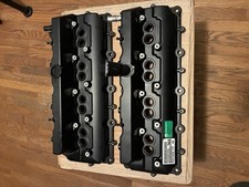 18-23 Dodge Challenger Hellcat Redeye Cylinder Head Valve Covers Charger OEM picture