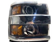 OEM 2015-2019 Chevy Silverado 2500HD 3500HD Right Halogen Headlight #A282 picture