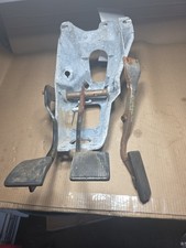 1988-1994 Ford Ranger Manual Transmission Clutch Brake & Gas Pedal Assembly picture
