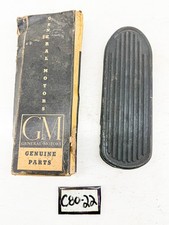NOS 1941 1942 Chevy Truck ACCELERATOR PEDAL PAD GM 3656989 C80-22 picture