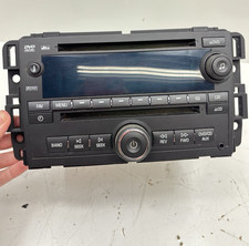 2010 - 2012 Chevrolet Traverse & Buick Enclave AM FM Radio CD Player GM 20940022 picture