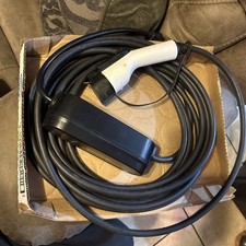 TopAutoGear EV-SAE-AC16-P White Black AC 250v 16A Portable Ev Charger picture