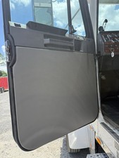 Freightliner Classic/Fld Door Panels(1993-2010) picture