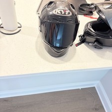 kyt nz race carbon size: medium comes with smoked visor picture