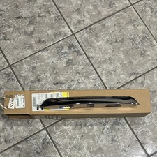 OEM2018-2024 GMC Terrain Exterior Chrome Rear Closure Center Applique (84123460) picture