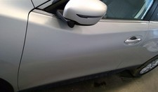 2016-2020 Nissan Rogue Gray driver side door.Great Condition. Detached Already picture