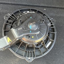 Hyundai Santa Fe Heater Blower Motor OEM picture